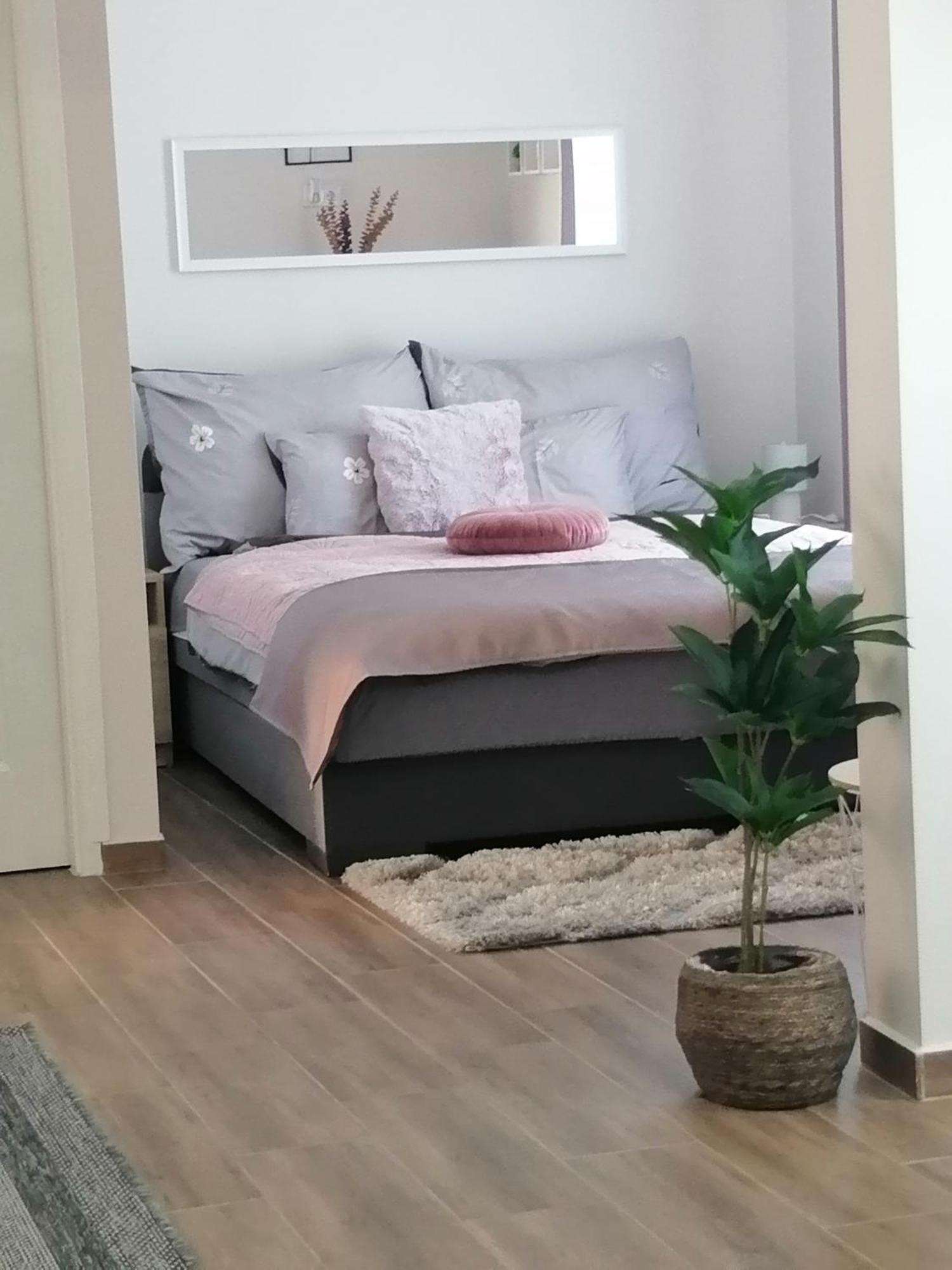 Várfal apartman Eger Kültér fotó